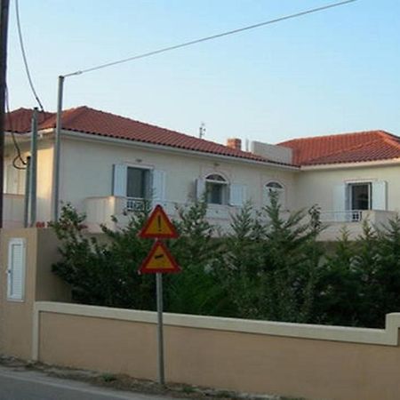Apartamento Theasis House Khelmáta Exterior foto